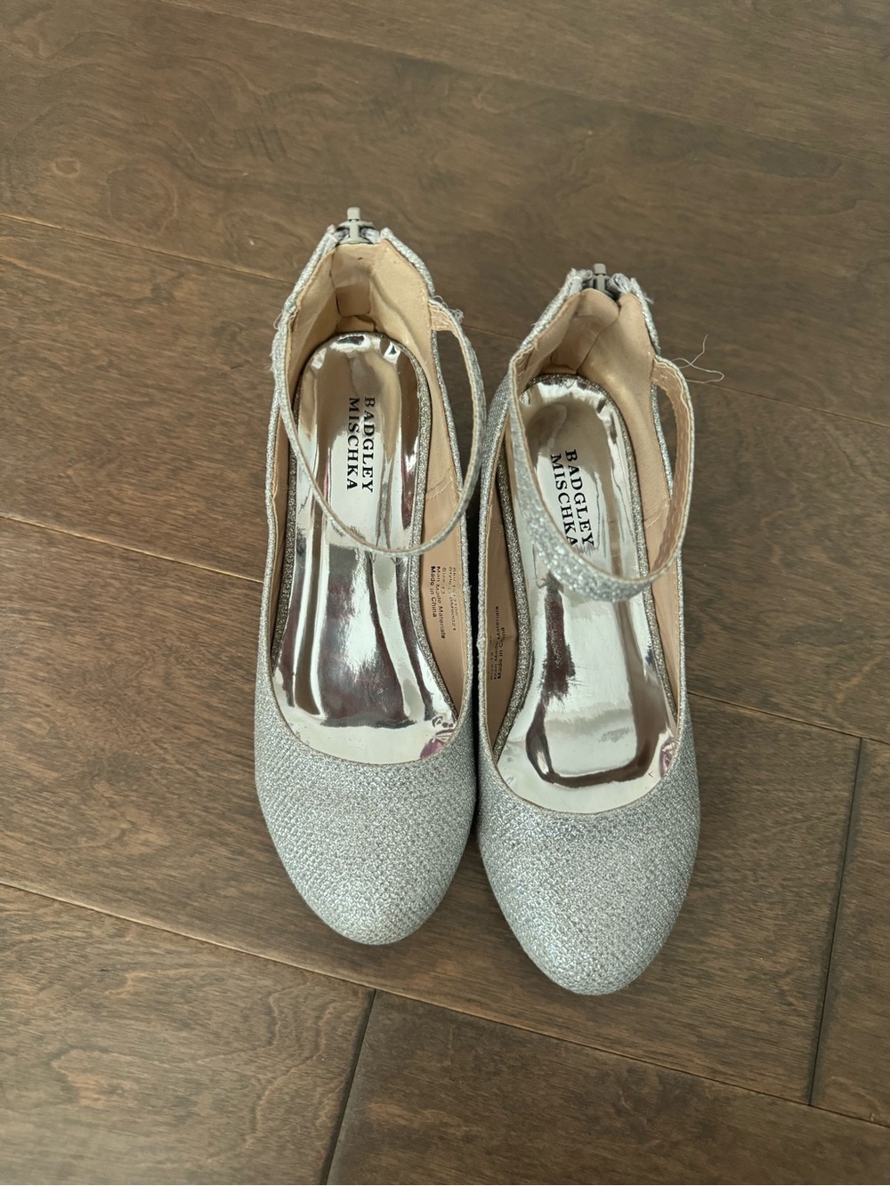 Badgley Mischka Silver Glitter T-Strap Pumps